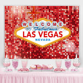 Rouge scintillant avec toile de fond de joyeux anniversaire de lumière brillante